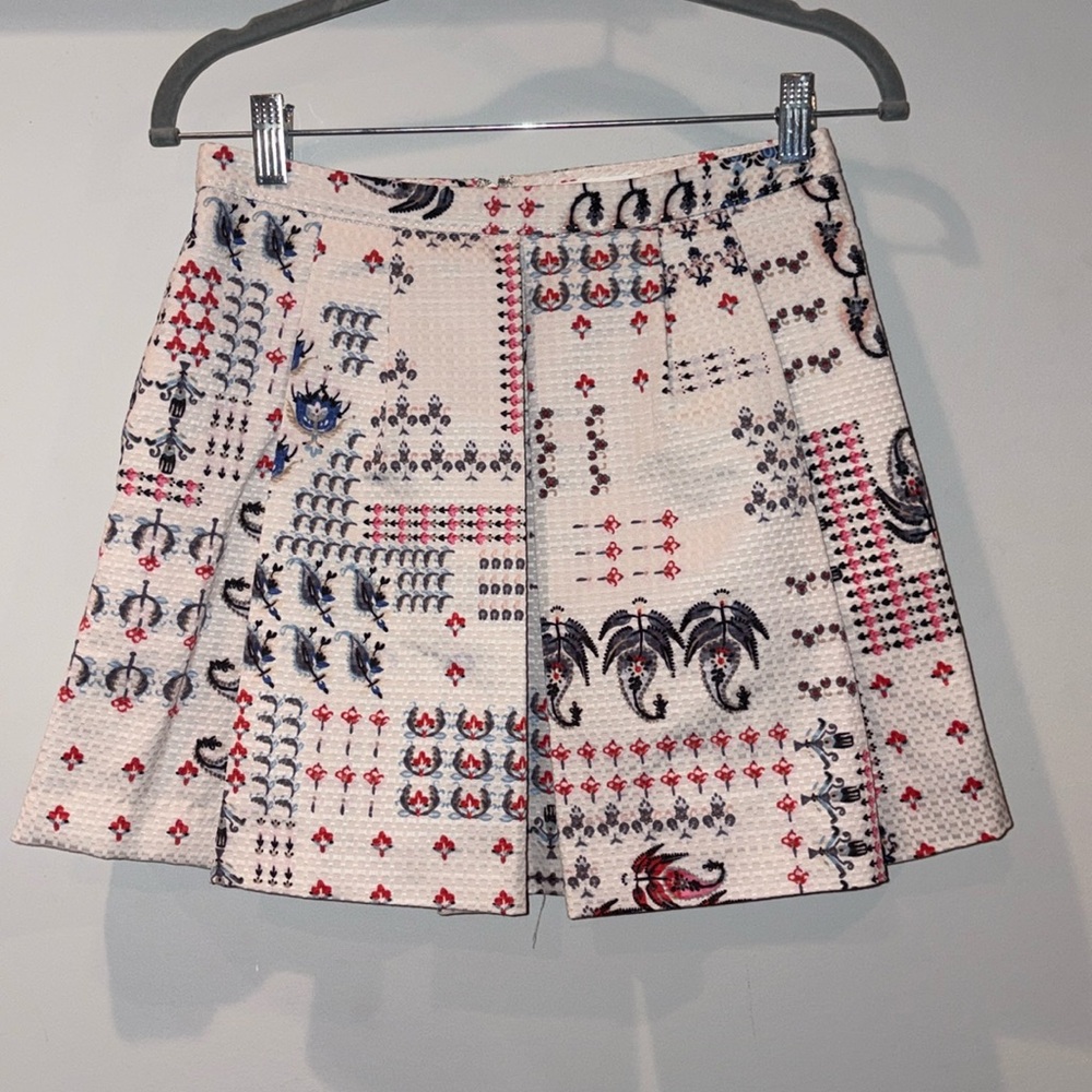 Club Monaco Floral Paisley Printed Box Pleat Mini Skirt Size 2 Cream/Navy/Red - Picture 2 of 10